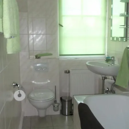 Apartment Wohnen Im Holzhaus *